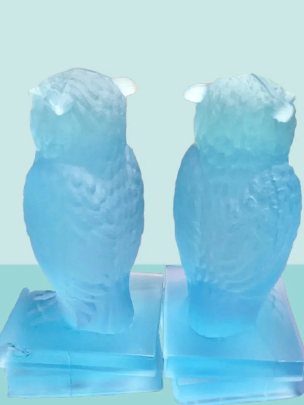 Pair of Westmoreland Blue Mist Wise Owls on Books - Picture 3 of 4